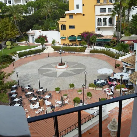 With Secure Underground Parking Appartamento Marbella